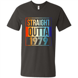 Retro Straight Outta 1979 39 Years Old - Men's V-Neck