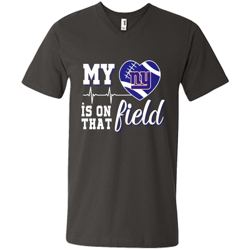 New York Giants Football My Heart is on that Field - Men's V-Neck