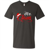 Mrs. Claus Santa Claus Merry Xmas T-Shirt - Men's V-Neck