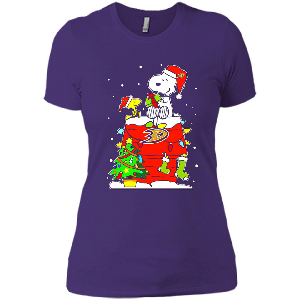 Anaheim Ducks Snoopy Ugly Christmas Sweaters - Sao chép - Ladies' Boyfriend T-Shirt