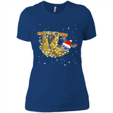 Christmas Lights Sloth Wearing Santa Hat Funny Xmas - Ladies' Boyfriend T-Shirt