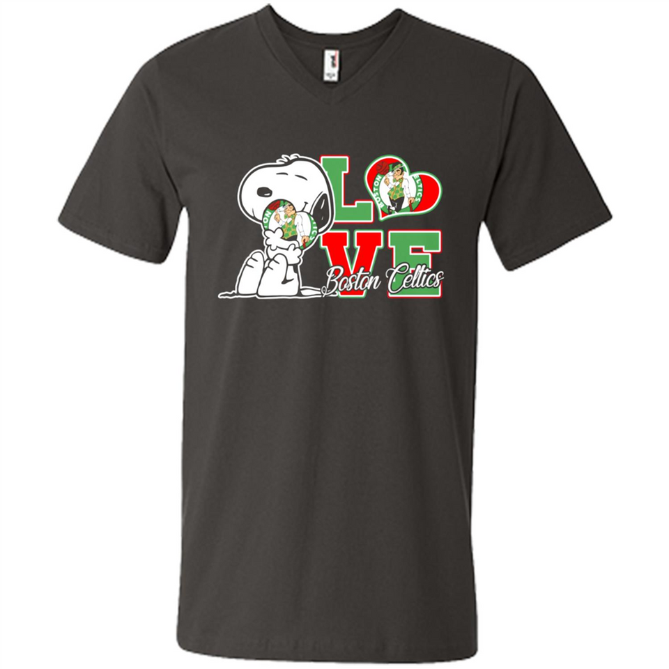 Snoopy loves NBA Boston Celtics - Men's V-Neck