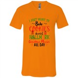 I just Want to bake Cookies and watch Hallmark Christmas movies White T-Shirt - Canvas Unisex V-Neck