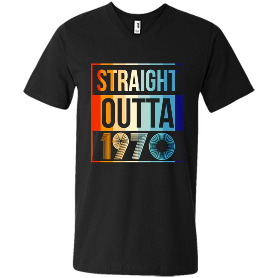 Retro Straight Outta 1970 48 Years Old - Men's V-Neck
