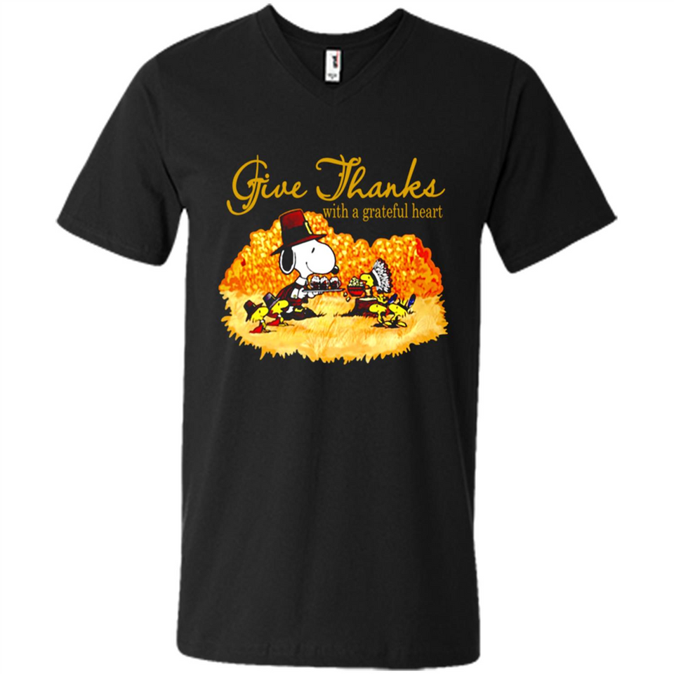 Snoopy Thanksgiving Give Thanks With A Grateful Heart - Men's V-Neck