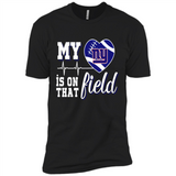 New York Giants Football My Heart is on that Field - Premium Short Sleeve T-Shirt