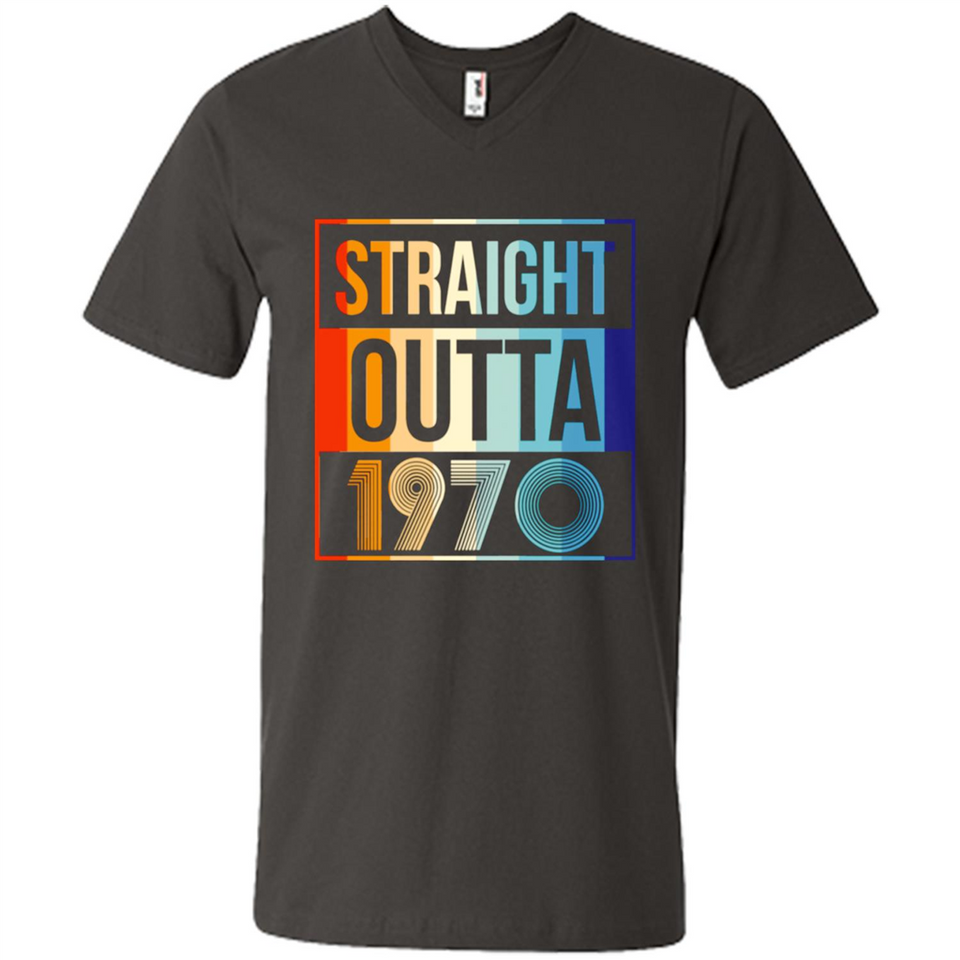 Retro Straight Outta 1970 48 Years Old - Men's V-Neck