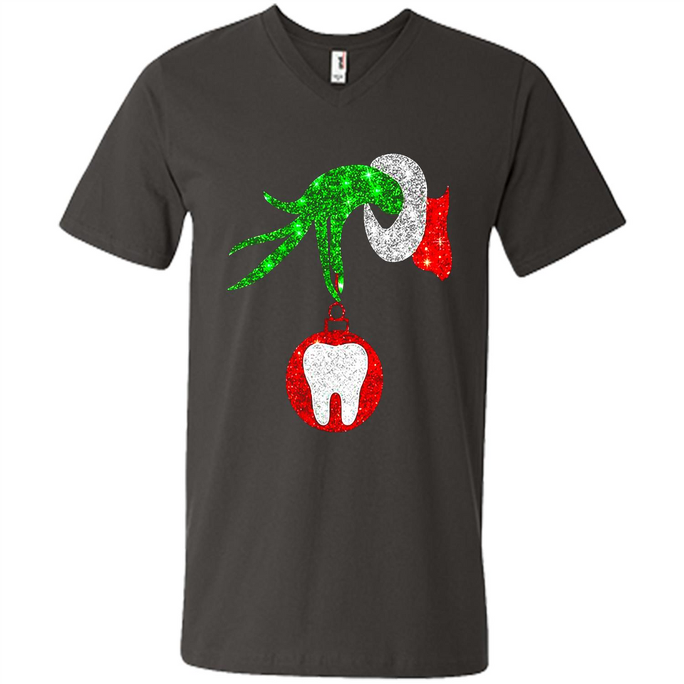 Christmas Nurse Grinch hand holding clinic dental ornament - Men's V-Neck