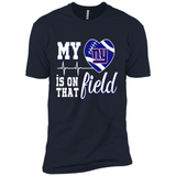 New York Giants Football My Heart is on that Field - Premium Short Sleeve T-Shirt