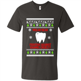 Molar bear fighting against enamel cruelty Christmas - Men's V-Neck