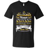 I'm A November Woman-Queen November - Men's V-Neck