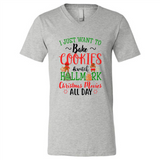 I just Want to bake Cookies and watch Hallmark Christmas movies White T-Shirt - Canvas Unisex V-Neck