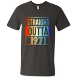 Retro Straight Outta 1971 47 Years Old - Men's V-Neck